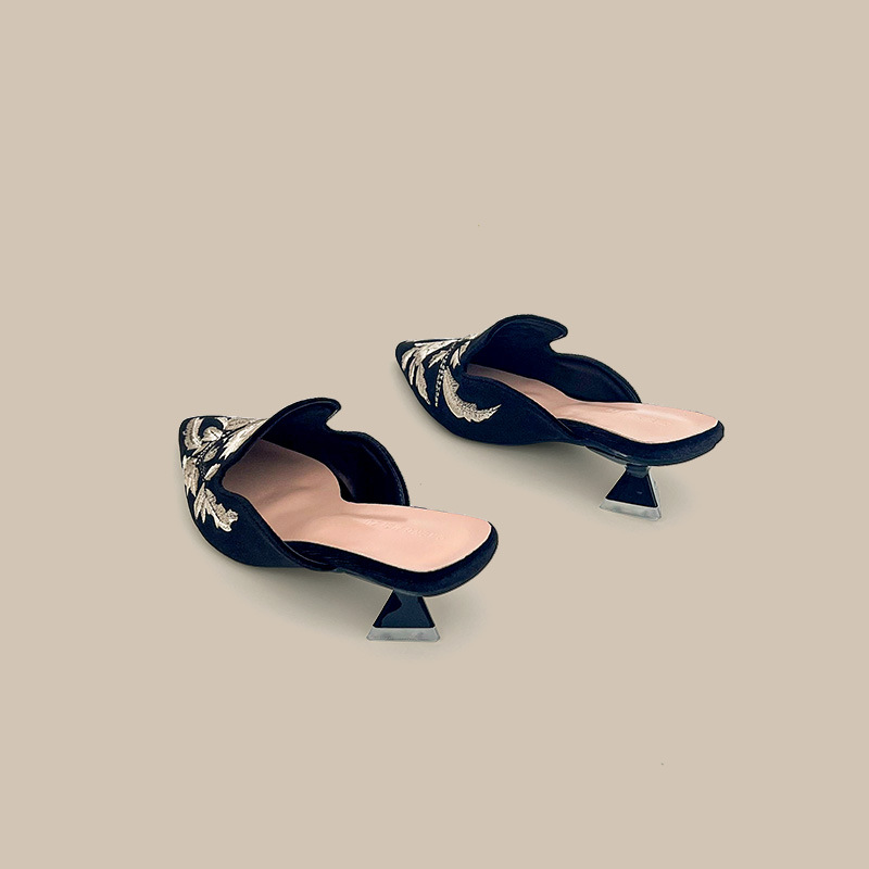 Zapatos de Mujer de Terciopelo - Embroidery Design Free reseña y precio