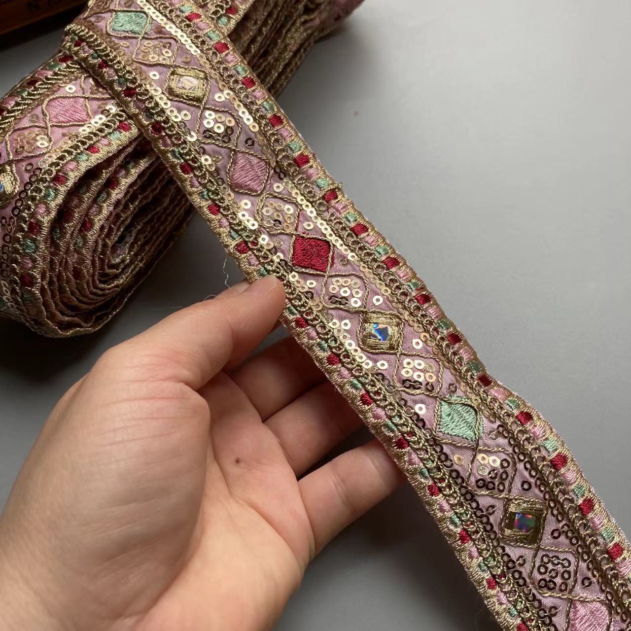 1 Yarda de Cinta de Encaje Bor - Embroidery Lace reseña y precio